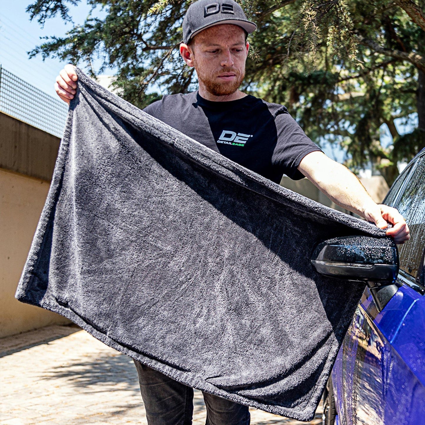 Detail Ease Twisted Loop Drying Towel